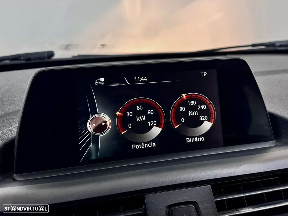 BMW 116 d EfficientDynamics - 32
