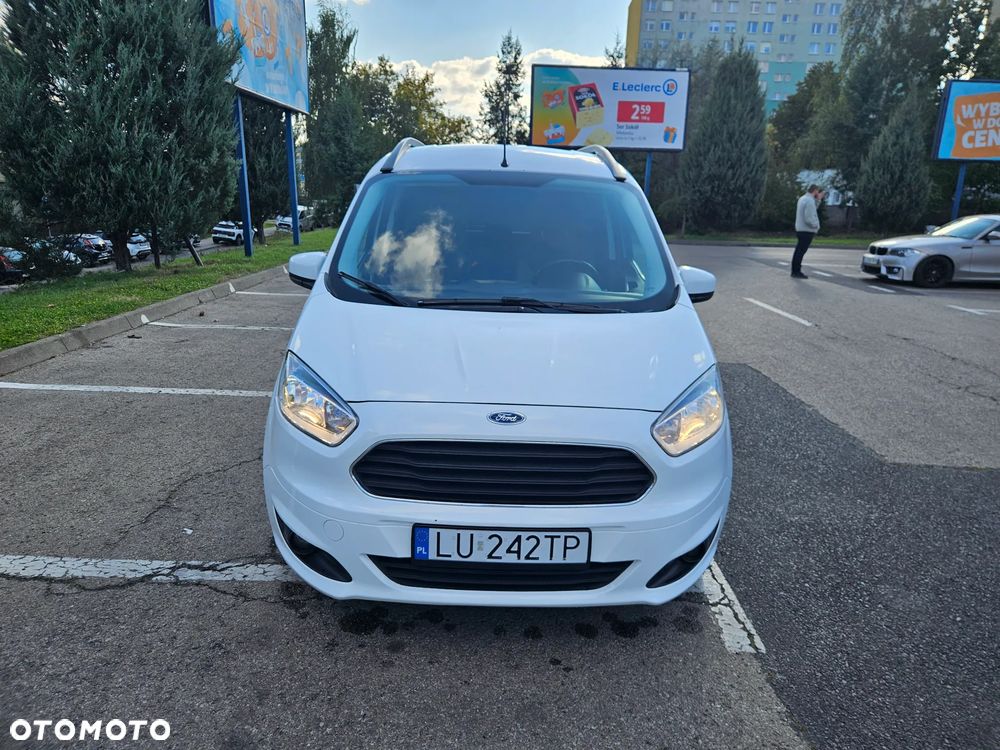 Ford Tourneo Courier ver-1-5-tdci-trend - 26