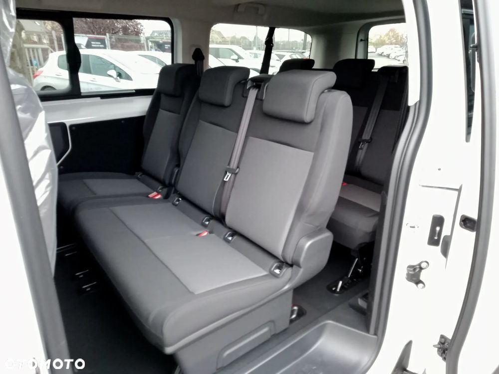 Toyota Proace Verso 2.2 D4-D Long Combi - 12