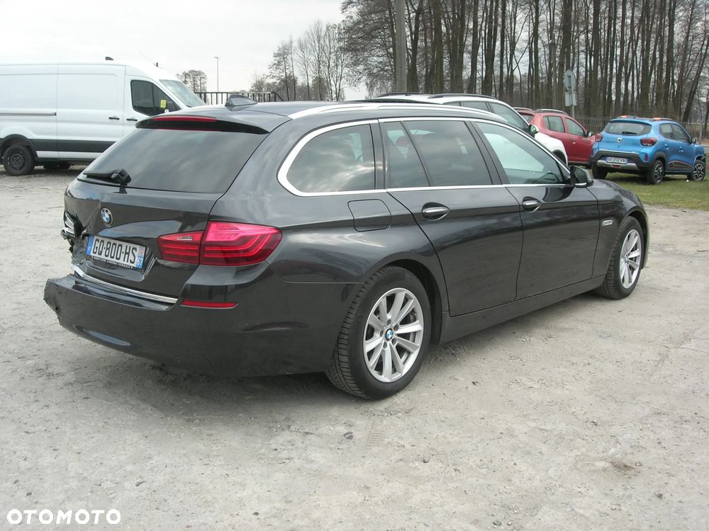 BMW Seria 5 530d xDrive Sport-Aut Luxury Line