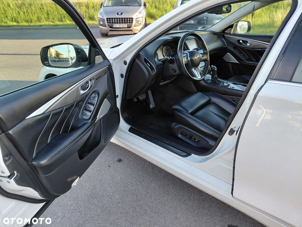 Infiniti Q50 2.0t Sport Tech EU6 - 14