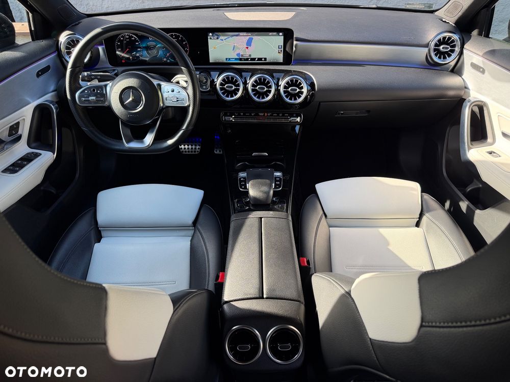Mercedes-Benz A-Class 2018 photo 5