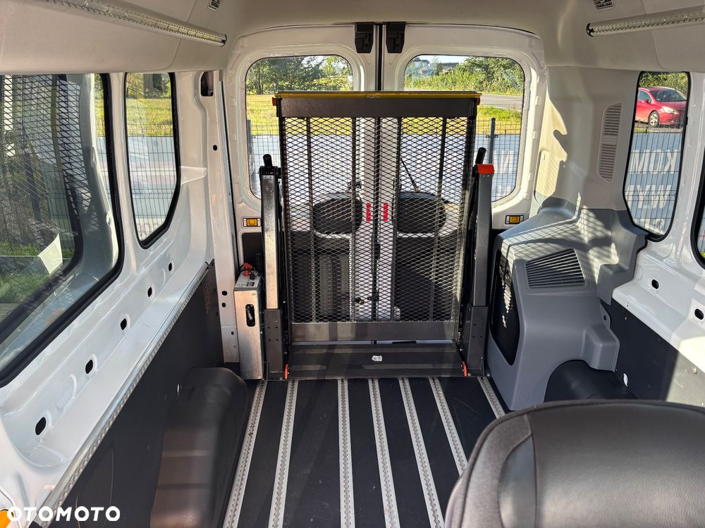 Ford Transit - 18