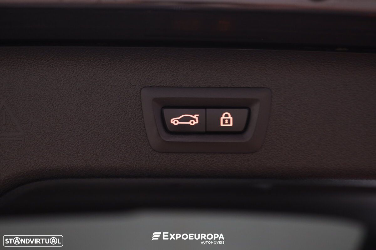 BMW 520 d Pack Desportivo M Auto - 8