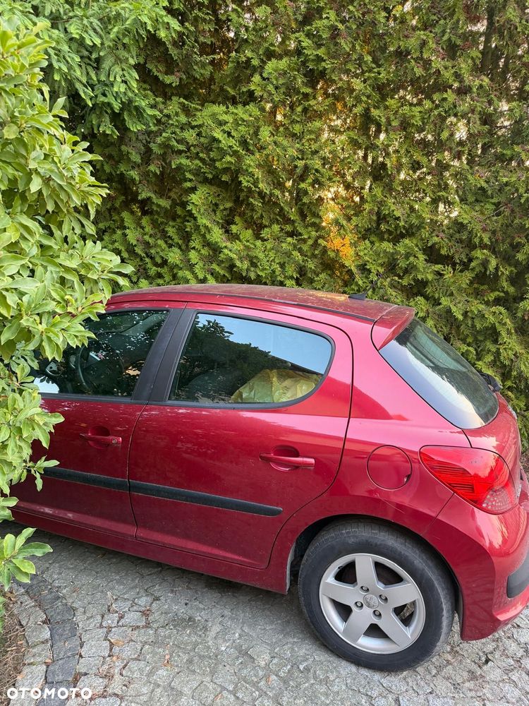 Peugeot 207 1.4 16V Trendy - 26