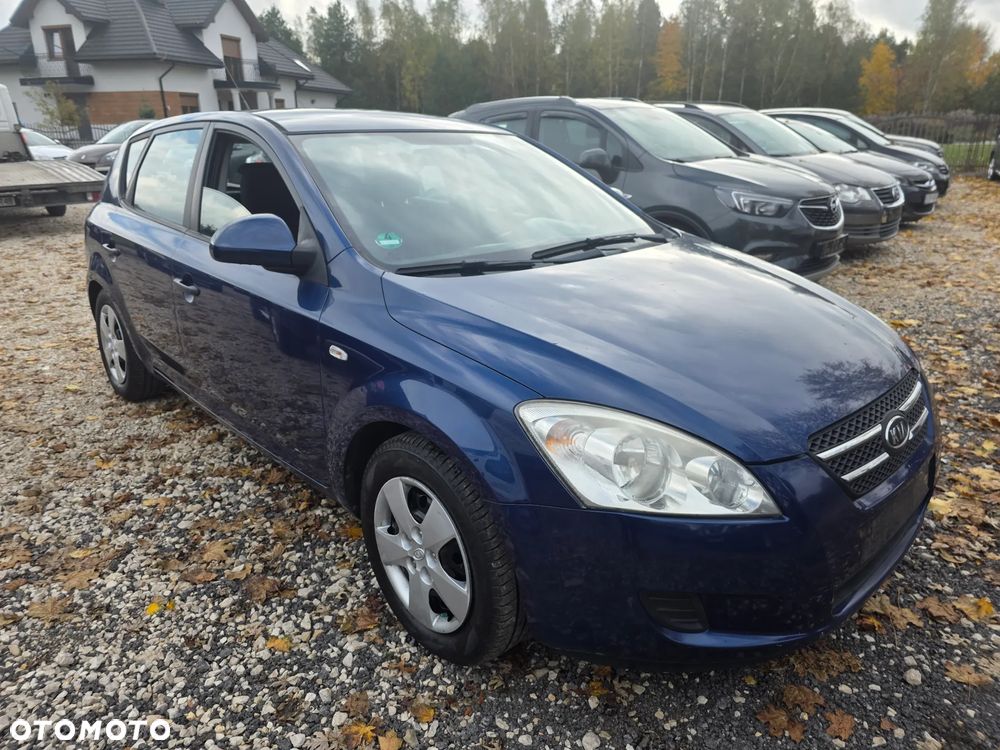 Kia Ceed 1.4 CVVT Attract - 22