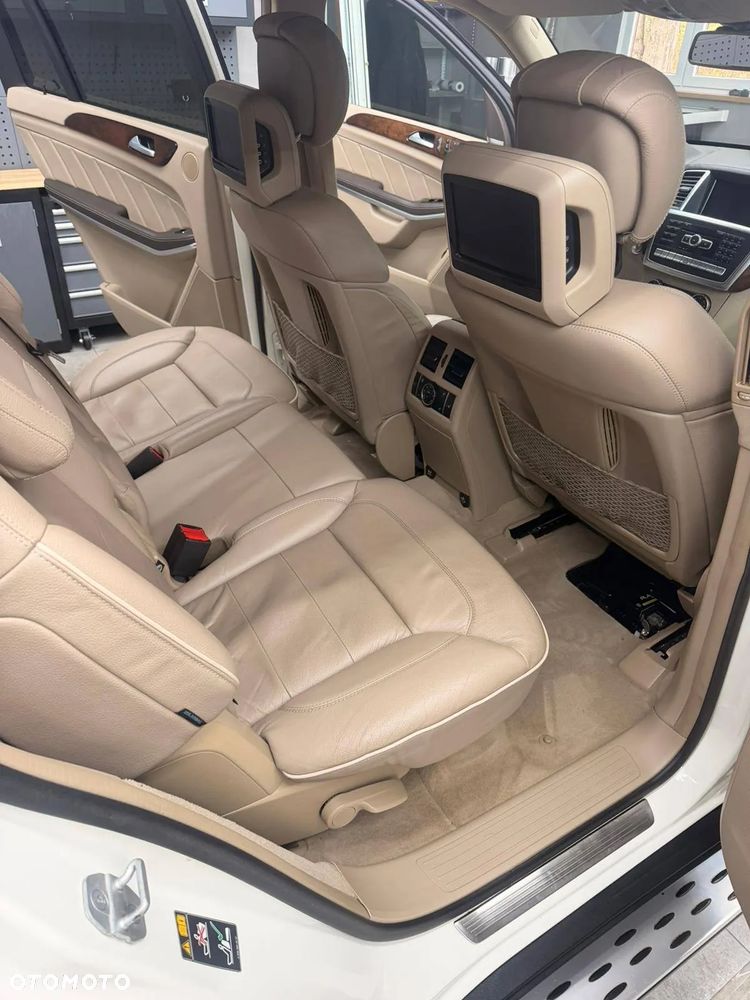 Mercedes-Benz GL 500 4-Matic - 6