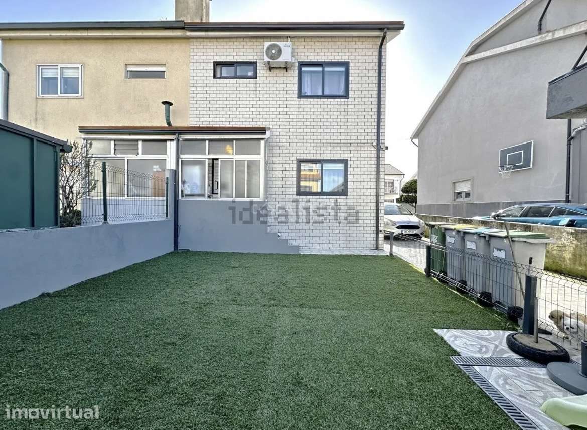 Moradia T3 - Maia T3 Geminada com terraço, garagem e ar condicionado - Grande imagem: 4/22