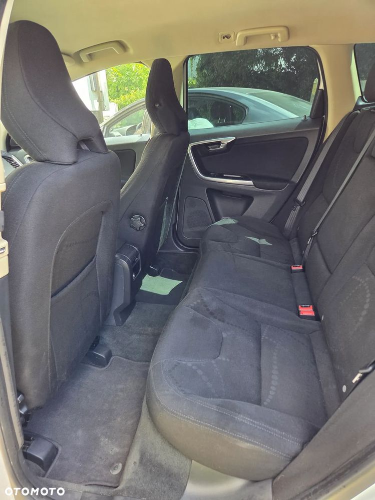 Volvo XC 60 D4 Geartronic Kinetic - 14