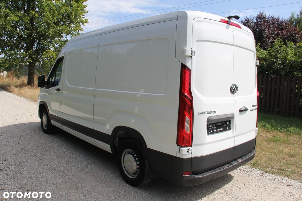Maxus DELIVER 9 - 3