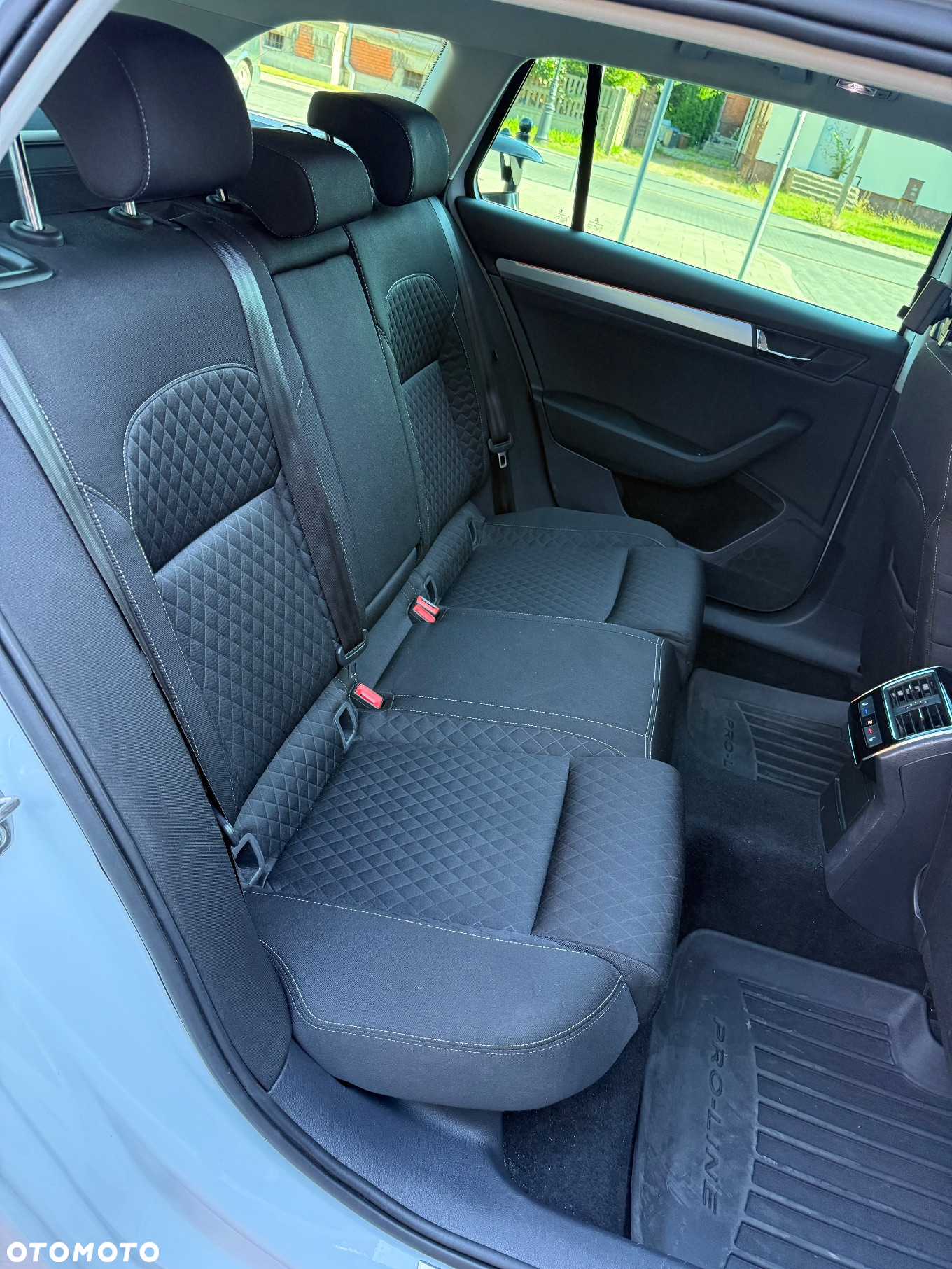 Skoda Superb 2.0 TDI 4x4 Ambition DSG - 17