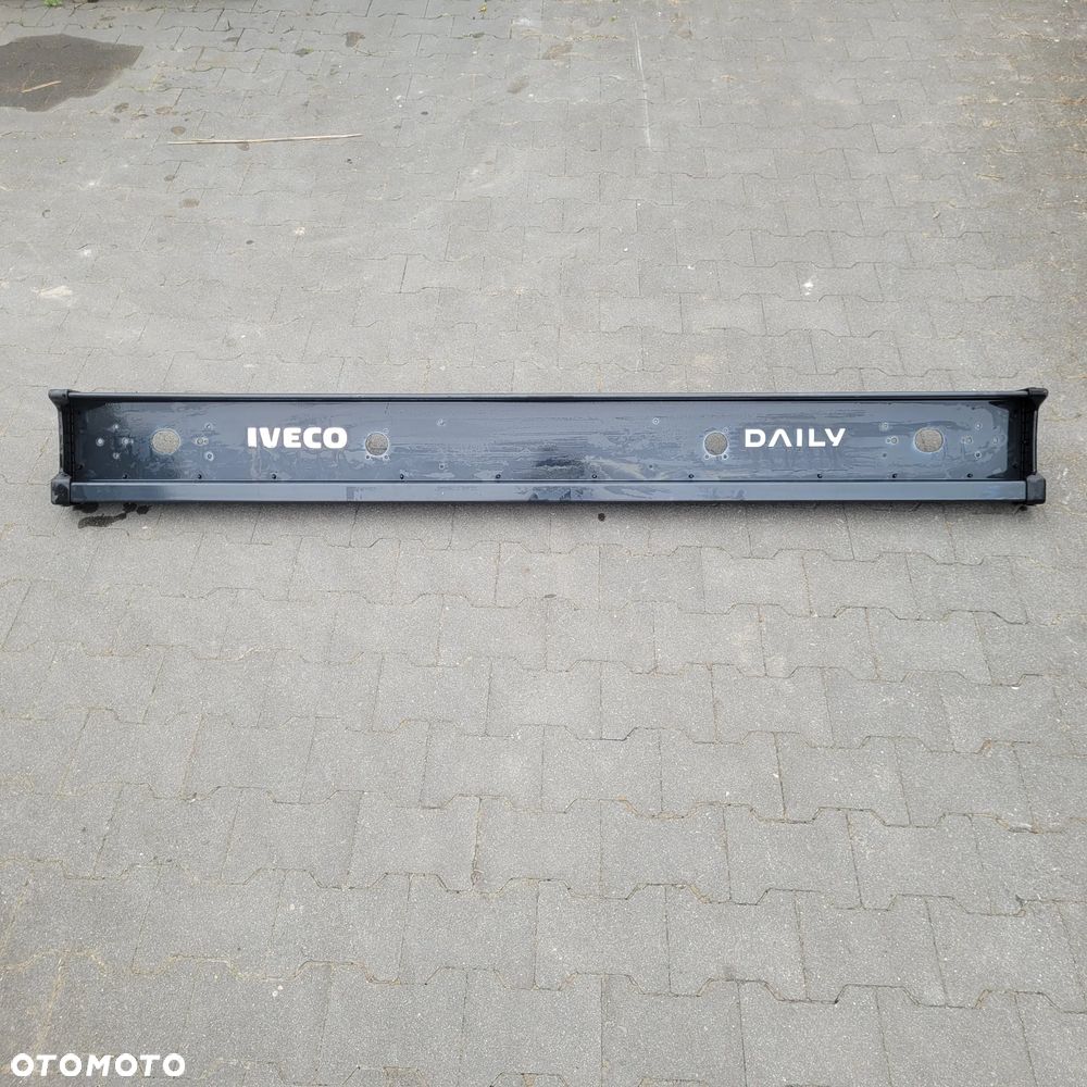 BELKA TYŁ IVECO DAILY ORYGINAŁ - 1
