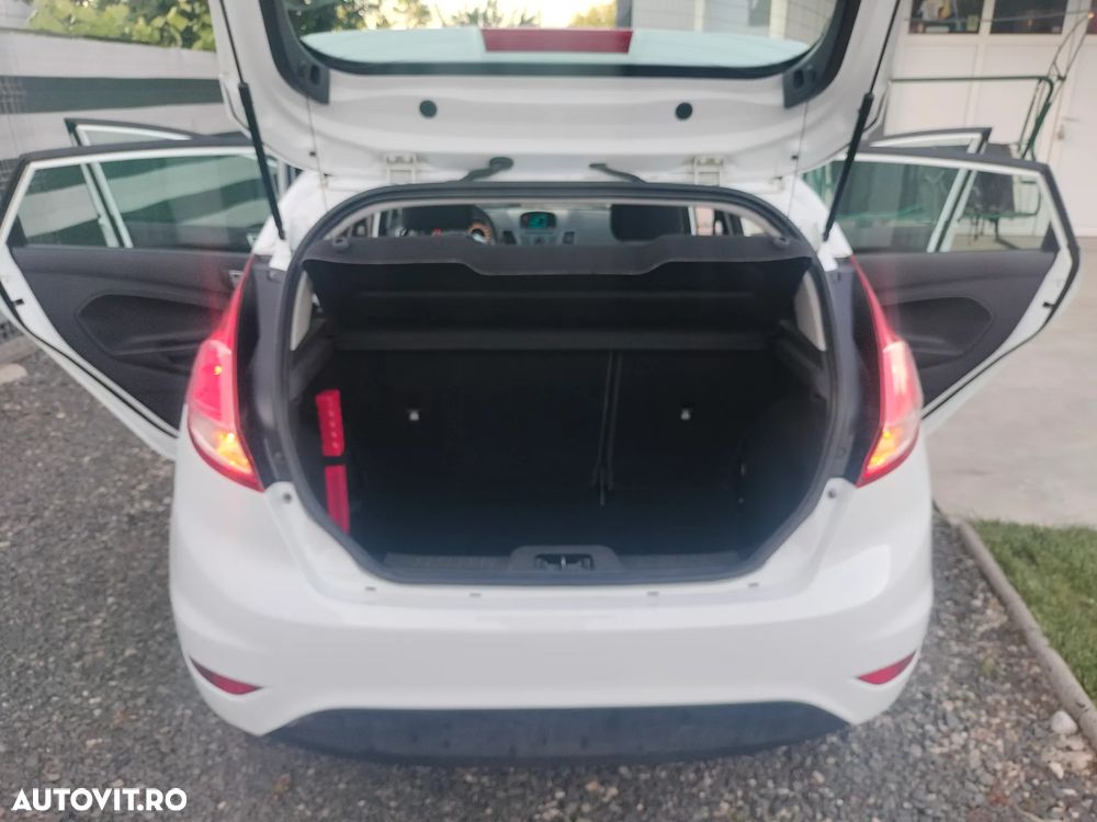 Ford Fiesta - 22