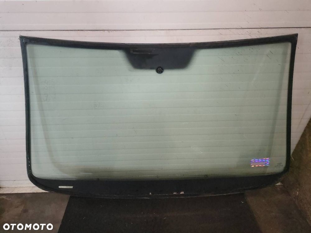 SZYBA CZOŁOWA PRZEDNIA PASSAT B6 MAZOWSZE ODPRYSKI - 2