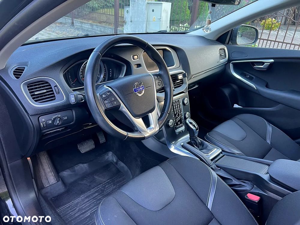 Volvo V40 D2 Geartronic Momentum - 13