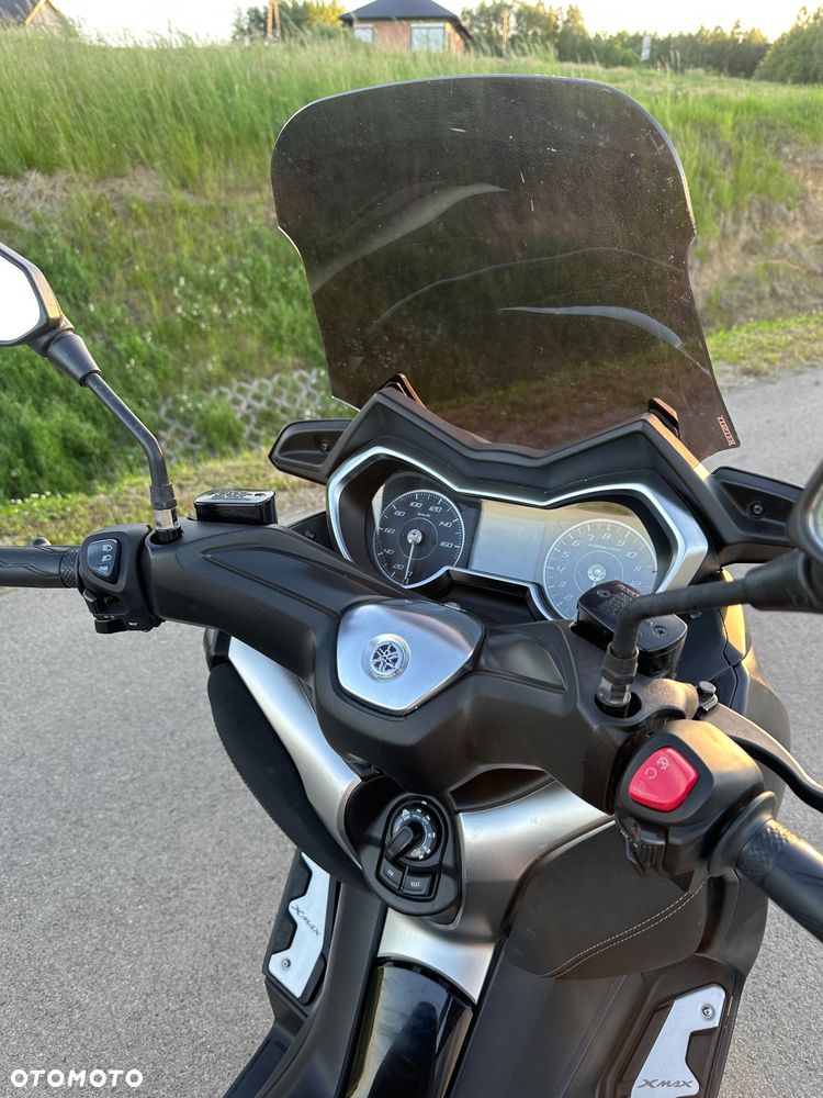 Yamaha X-max - 32