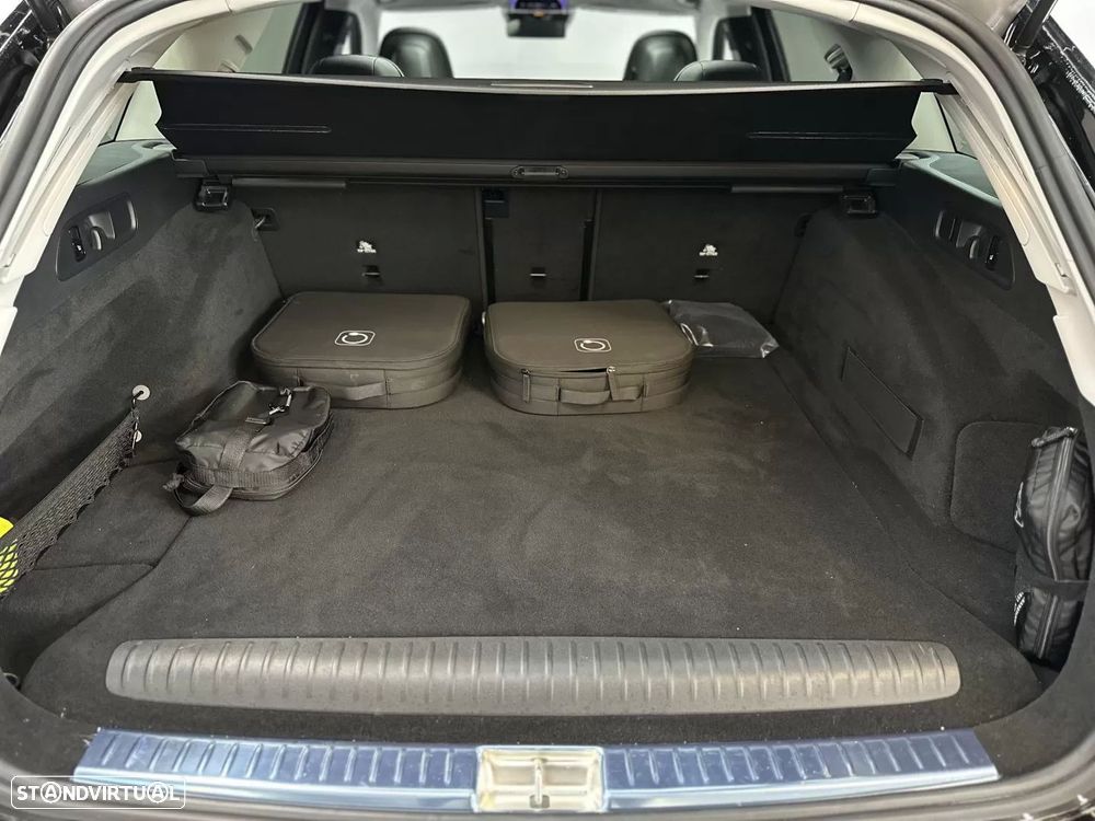 Mercedes-Benz E 300 e Exclusive Line - 11