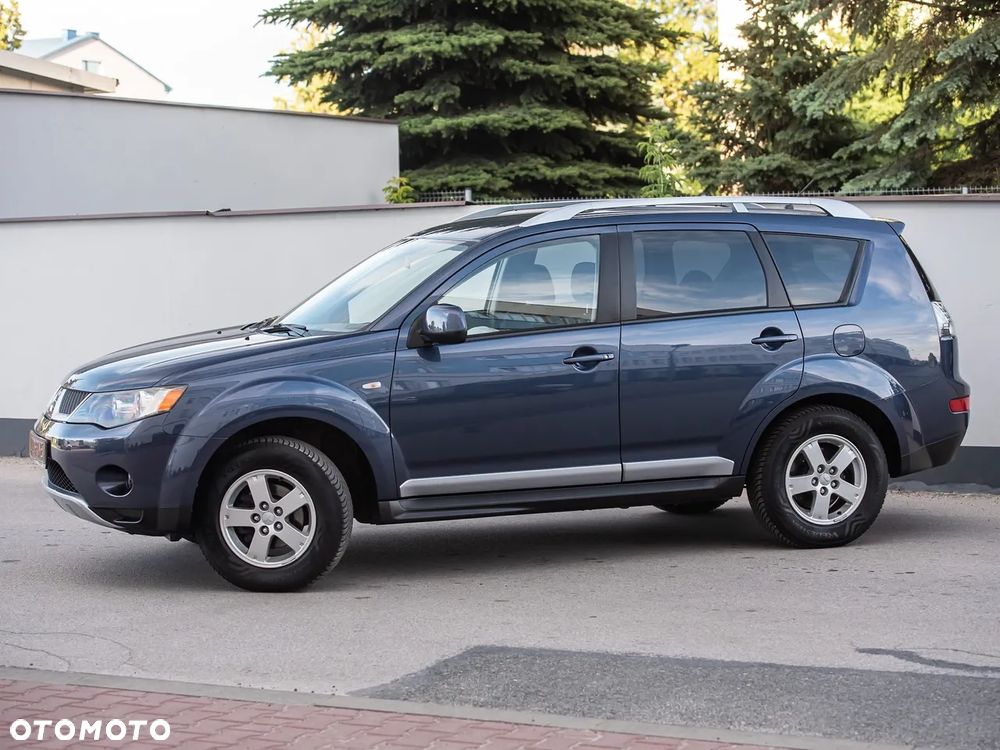Mitsubishi Outlander - 7