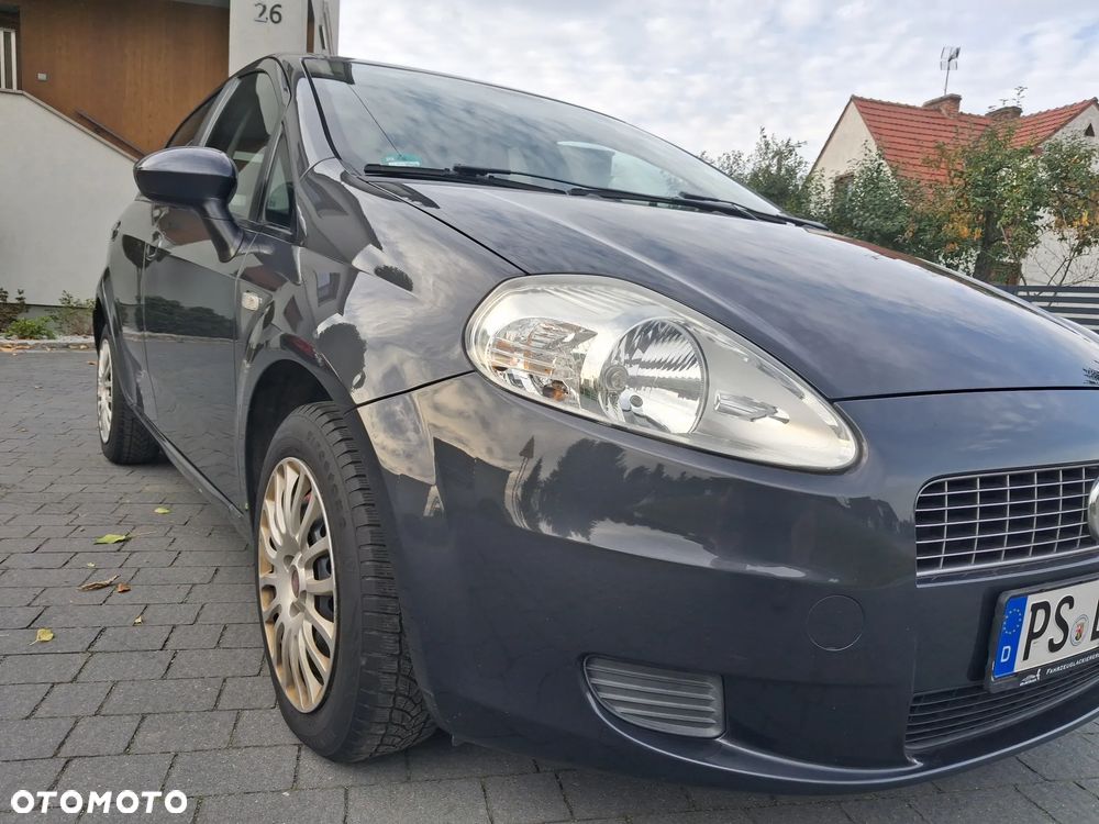Fiat Grande Punto - 25