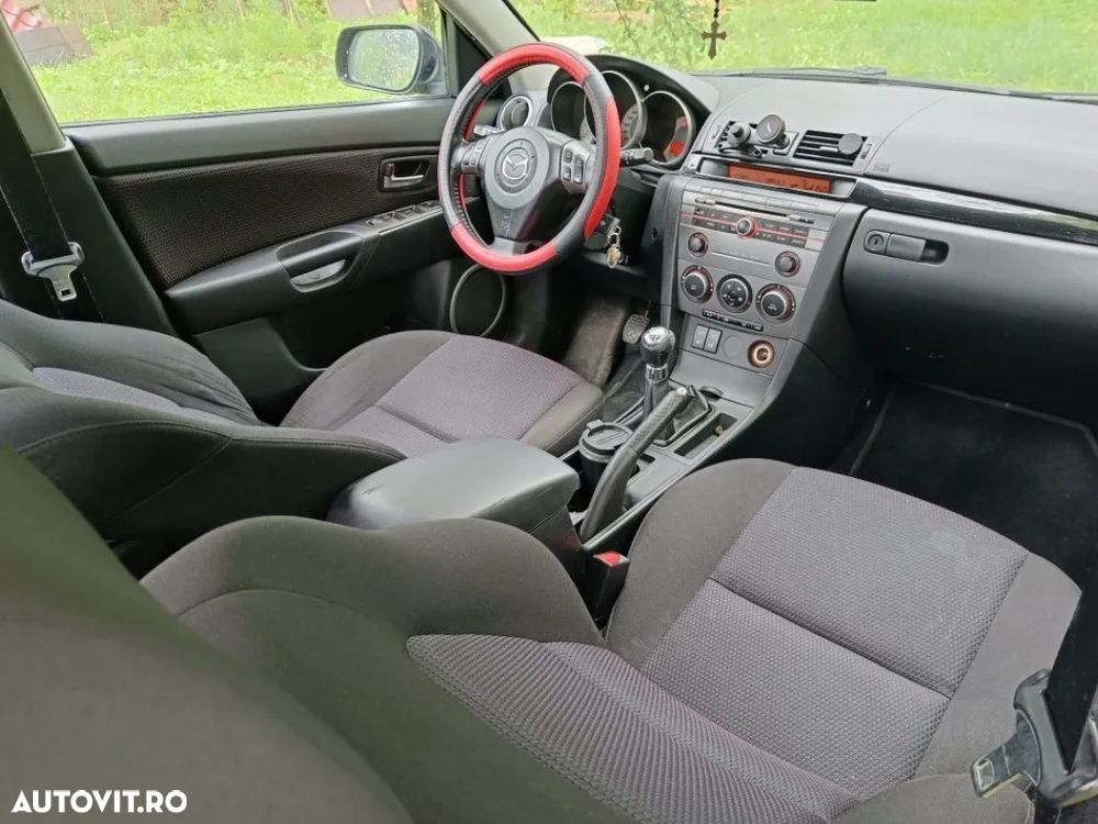 Mazda 3 - 8