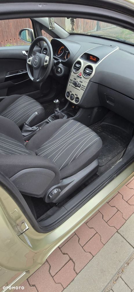 Opel Corsa 1.2 16V - 14