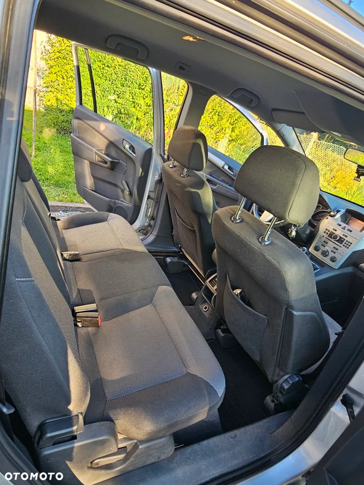 Opel Zafira 1.7 CDTI - 12