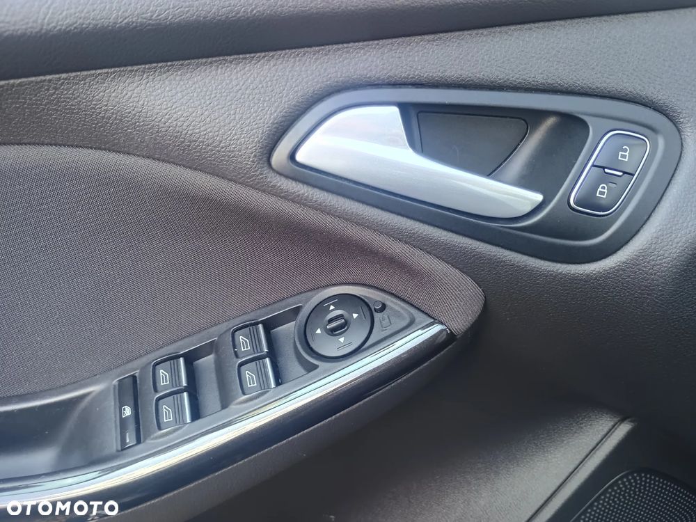 Ford Focus 1.5 EcoBoost Titanium ASS - 19