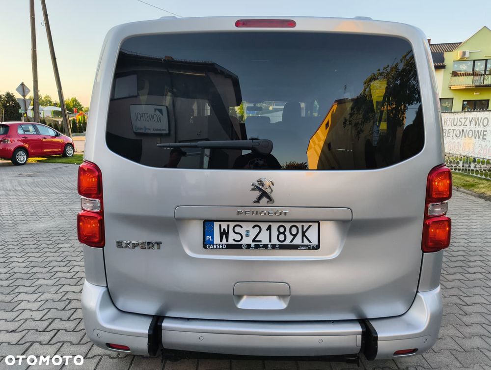 Peugeot Traveller L1 2.0 EAT6 Business - 6