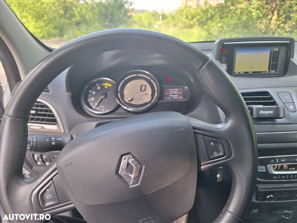 Renault Megane ENERGY dCi 110 Start & Stop LIMITED - 13