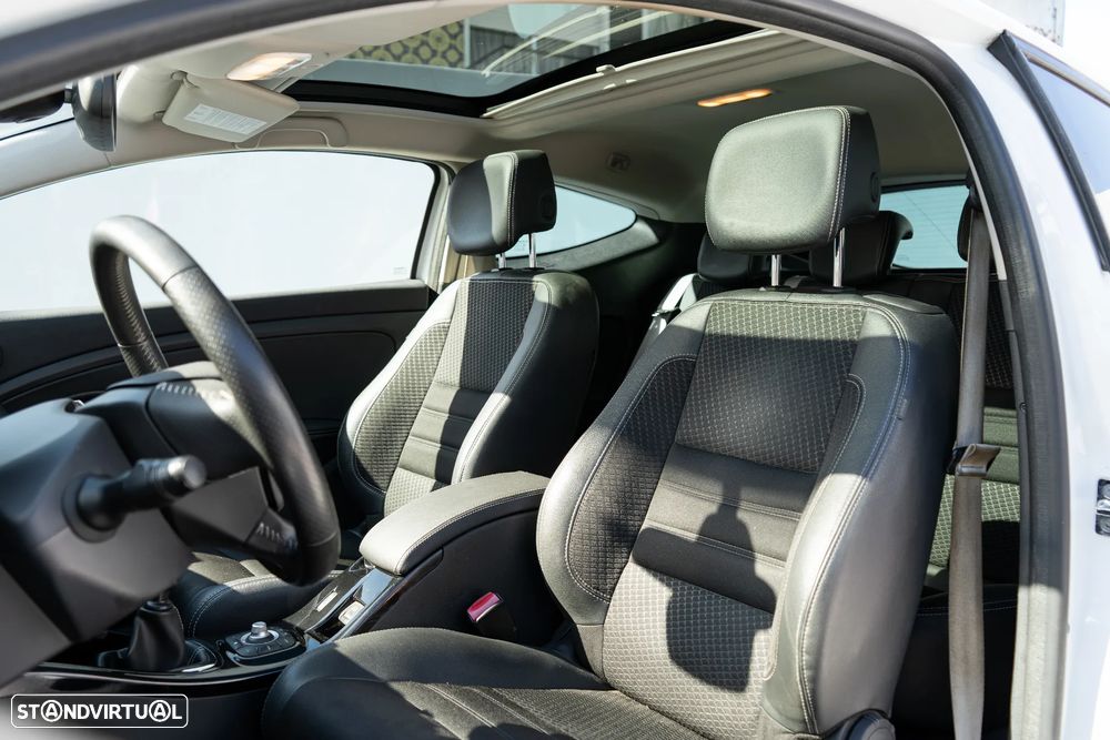 Renault Mégane Coupe Energy dCi 130 FAP Start & Stop Bose Edition - 6