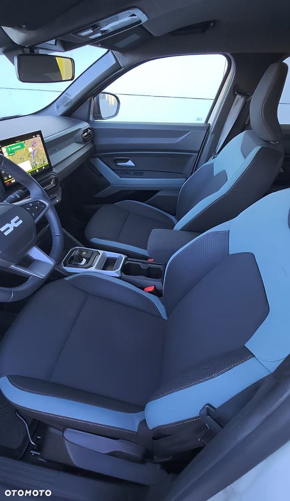Dacia Duster 1.6 Full Hybrid 140 Extreme MMT - 11
