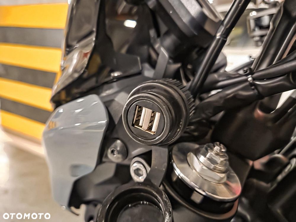 Yamaha MT - 19