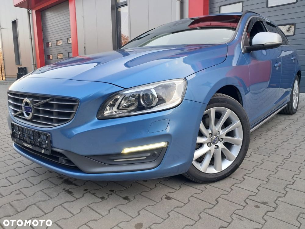 Volvo V60 D3 Edition - 1