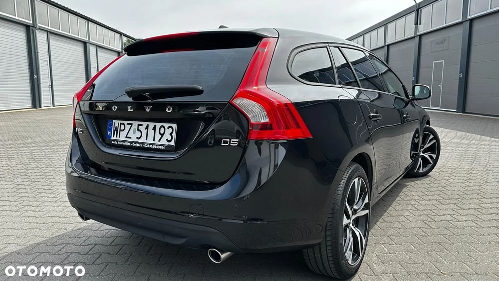 Volvo V60 D5 AWD - 10