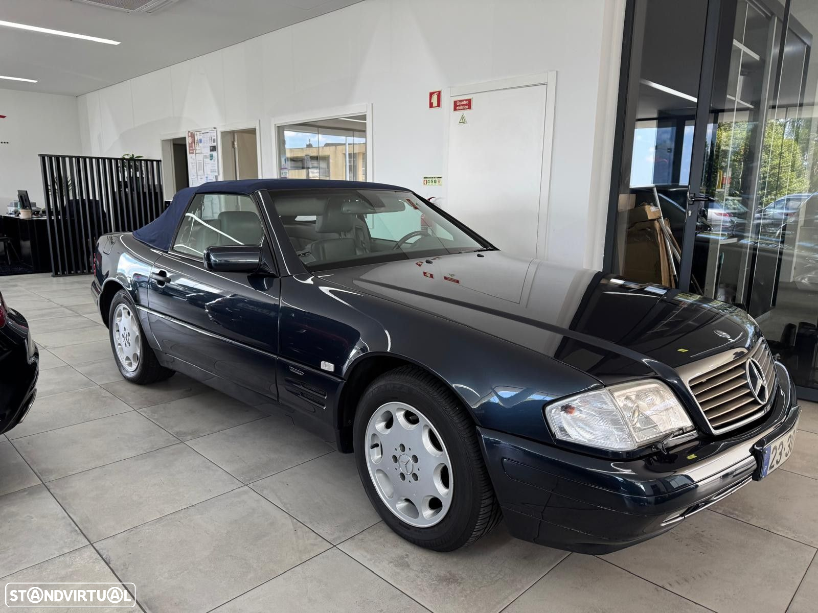 Mercedes-Benz SL 280 - 26