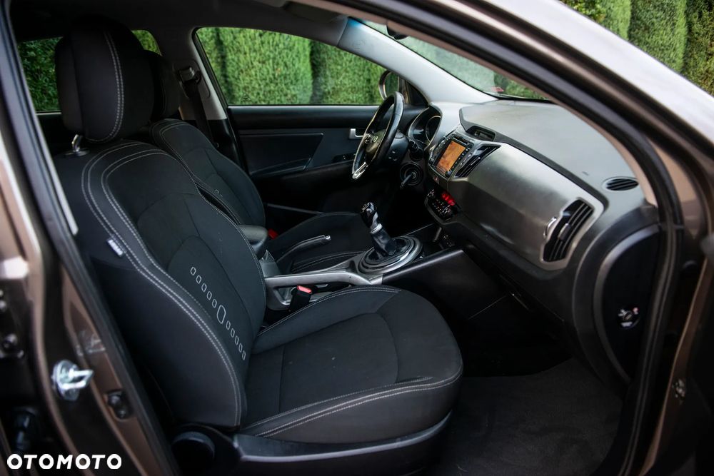 Kia Sportage 1.6 GDI 2WD Fifa World Cup Edition - 38