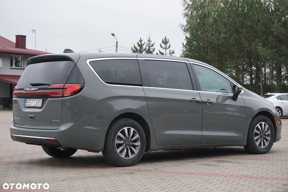 Chrysler Pacifica - 8