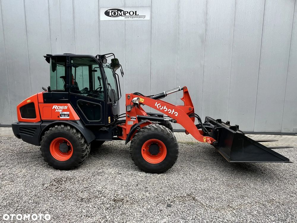 Kubota R065 - 1
