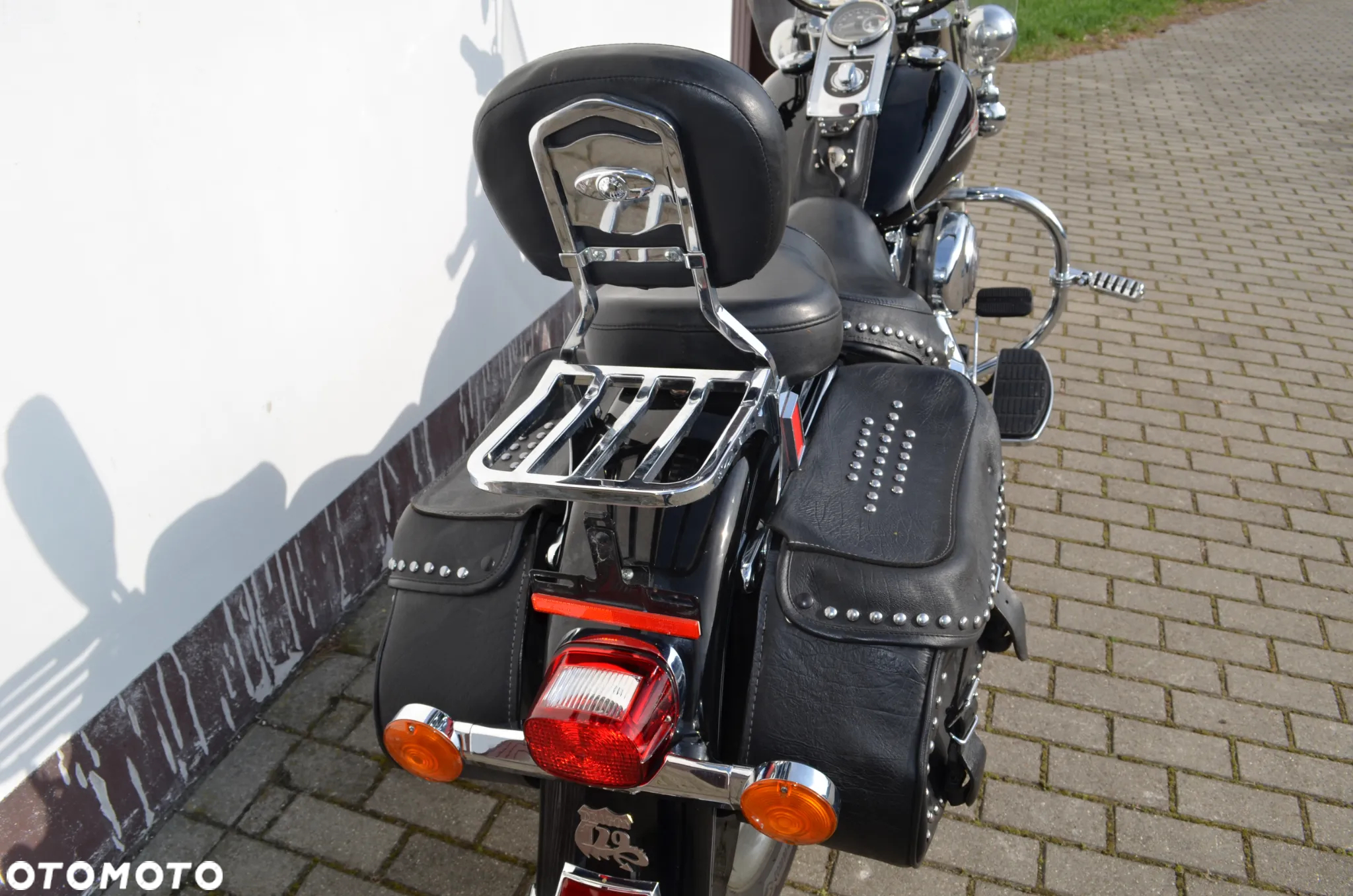 Harley-Davidson Softail Heritage Classic - 24