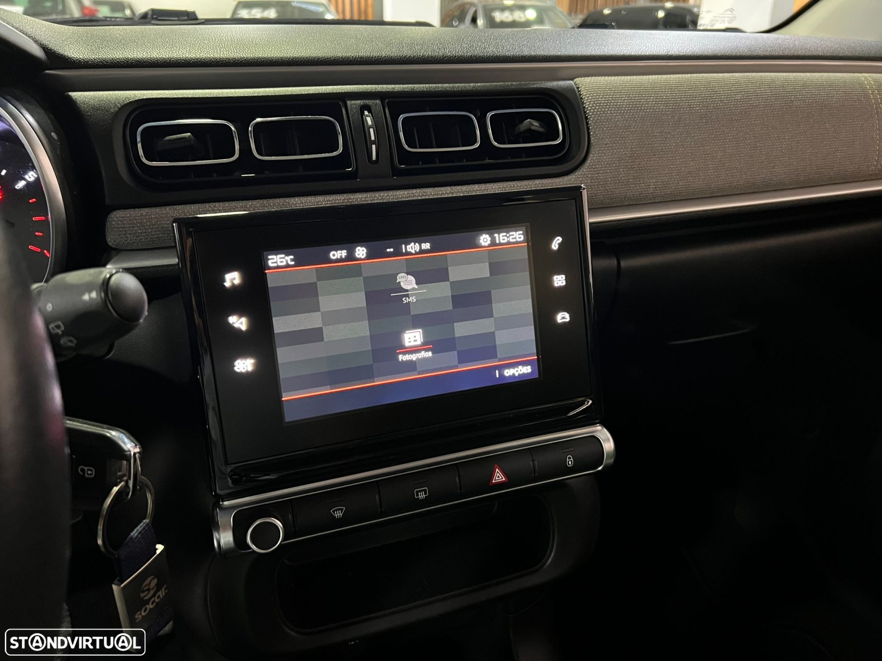 Citroën C3 1.2 PureTech Shine - 19