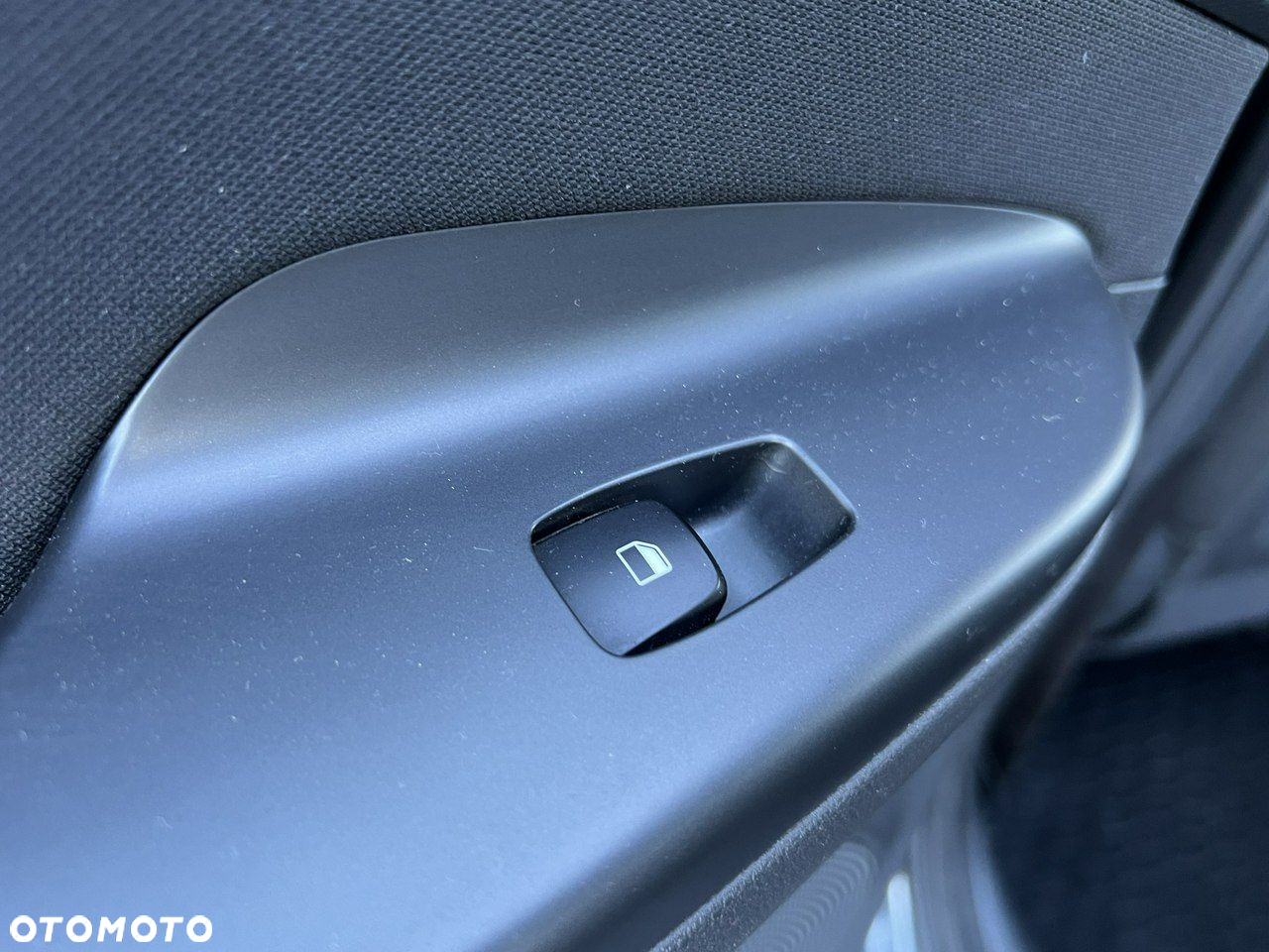 Hyundai Kona - 24
