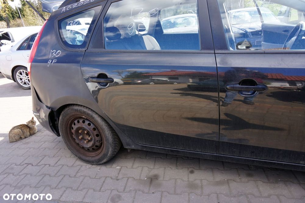 DRZWI TYLNE PRAWE I30 I KOMBI 9F  SZARY HYUNDAI 2007-2010 - 4