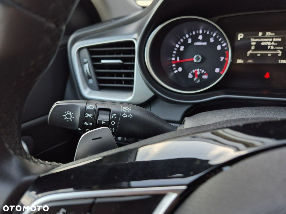 Kia Ceed 1.5 T-GDI M DCT - 21