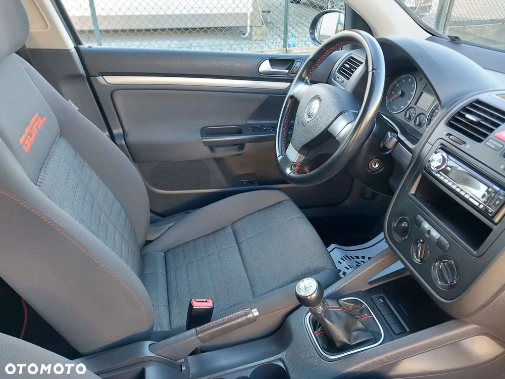 Volkswagen Golf V 1.6 Comfortline - 16