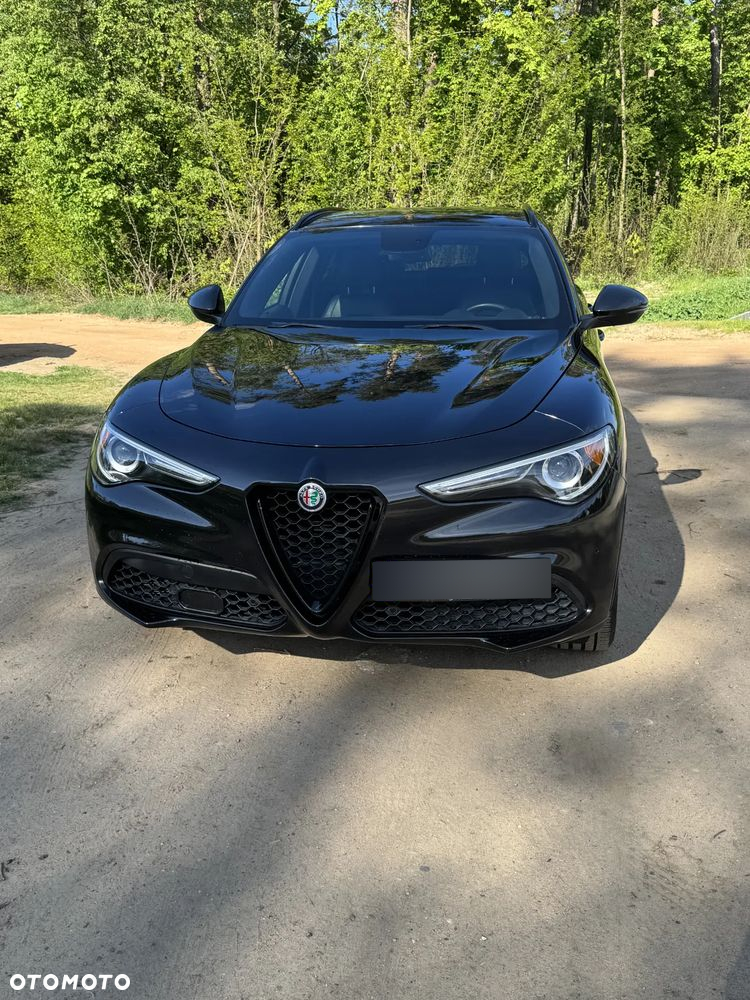 Alfa Romeo Stelvio 2.0 Turbo 16V AT8-Q4 Veloce Ti - 2