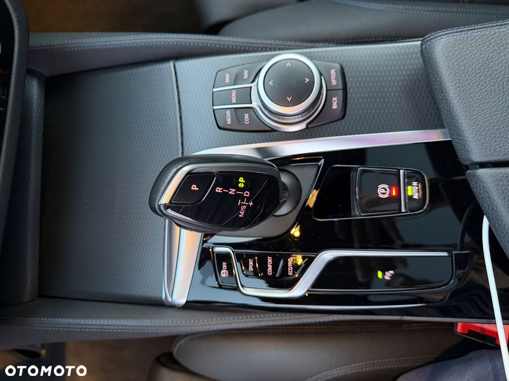 BMW Seria 5 540d xDrive M Sport sport - 34