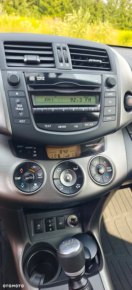 Toyota RAV4 - 11