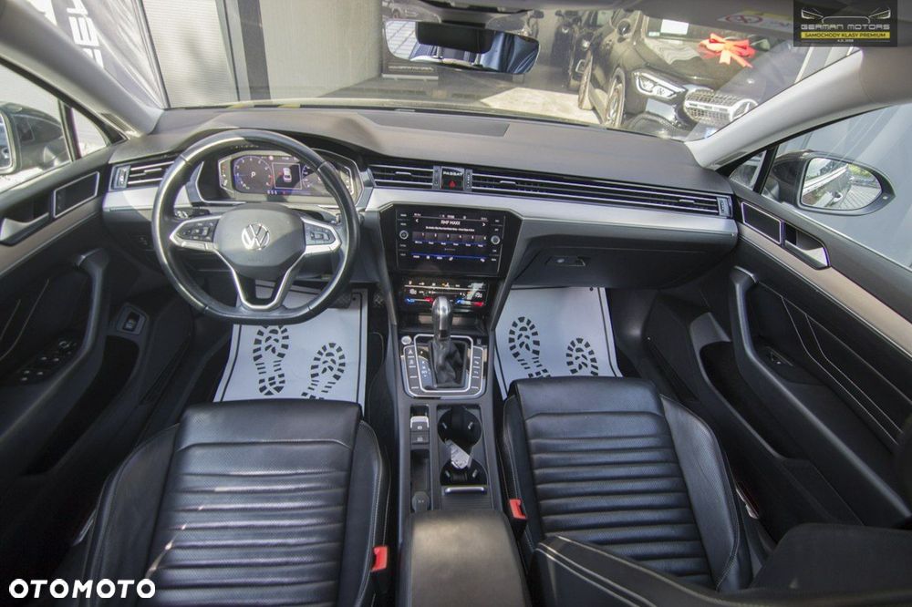 Volkswagen Passat - 25