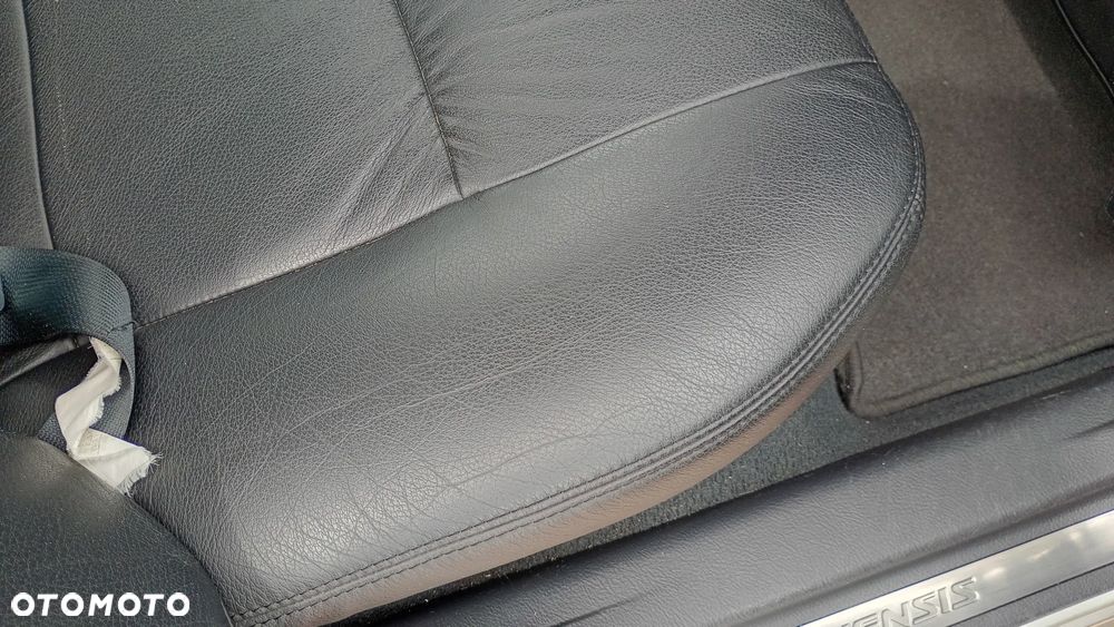 Toyota Avensis 2.0 VVT-i Automatik Executive - 22