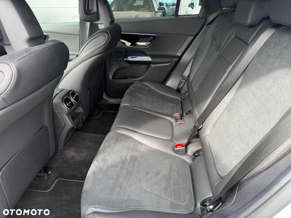 Mercedes-Benz GLC 220 d mHEV 4-Matic AMG Line - 12